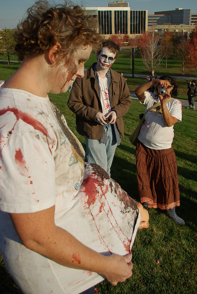 Many people were quite amused by Melissa's zombie baby<br />October 18, 2008@16:36