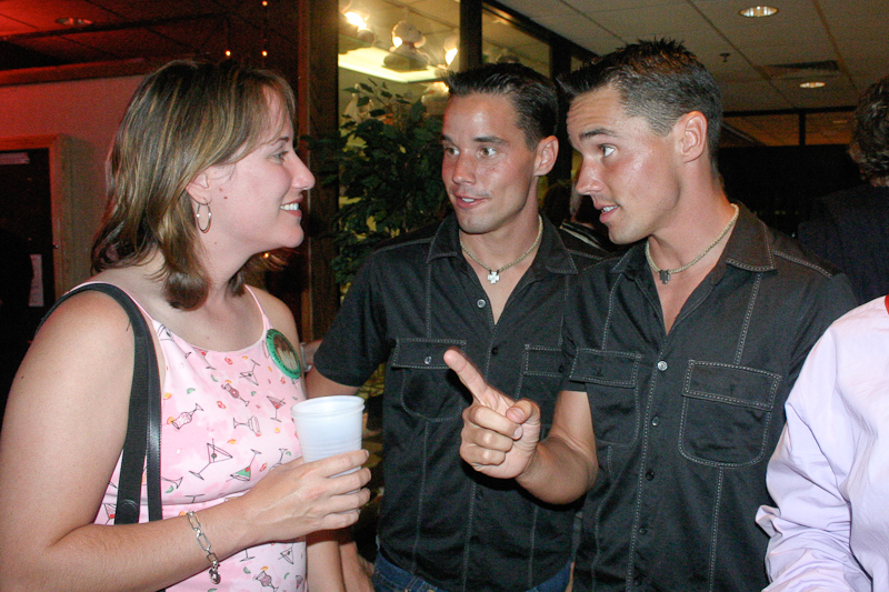 August 07, 2004@23:16<br/>Leslie, trying to decide which of the Lane twins can be her 