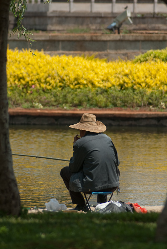 April 29, 2010@12:03<br/>Old man fishing at the park