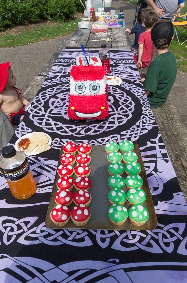 Mario-mushroom cupcakes - and a piñata for later!<br />July 20, 2014@15:29