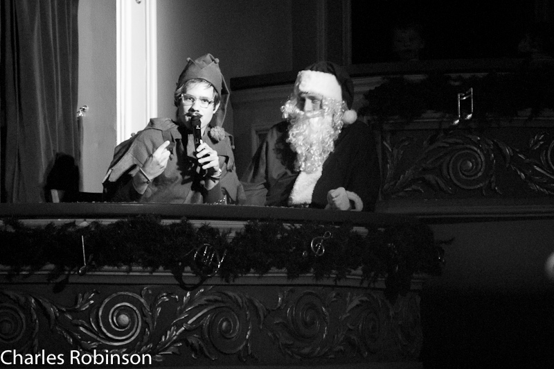December 05, 2010@15:36<br/>Santa and his elf complain about 