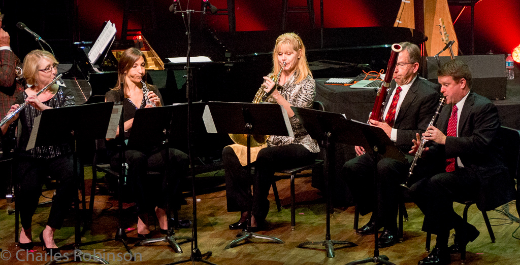 The MN Orchestra Woodwind Quintet - Bring a Torch, Jeanette Isabella<br />December 04, 2015@20:40