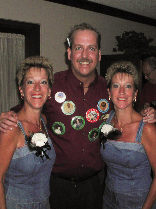 July 31, 2003@18:12<br/>George (the bartender at the Holiday Inn in Hudson, OH) made a mad dash from the bar to Steve and Jeff's suite on Thursday night to wish a happy birthday to Denise and Diane. I'm not going to say how old they are unless they tell me to post it here, but what a treat to have your birthday while AT Twins Days! Happy Birthday, you two!
