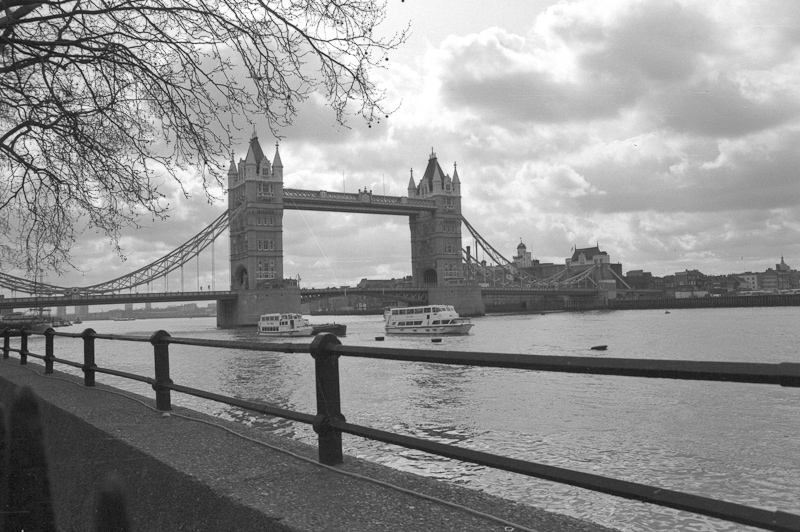 March 28, 2009@20:25<br/>Tower Bridge (again)