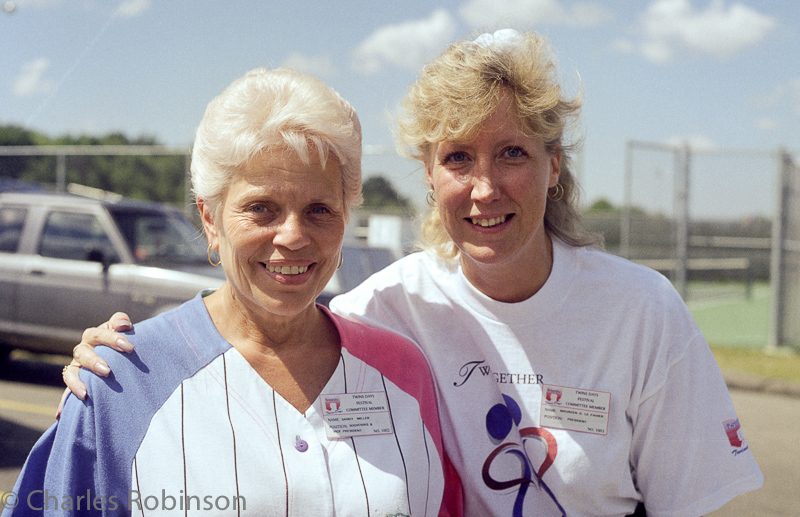 Sandy Miller and Maureen<br />July 31, 1998@19:47