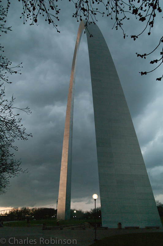 We arrived at the Gateway Arch moments before the thunderstorms also arrived.<br />March 17, 2012@15:33
