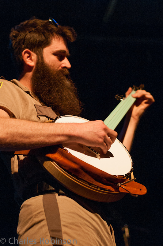 Fretless banjo?<br />April 06, 2012@20:16