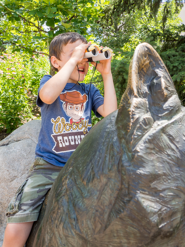 Evan puts the new tiger binoculars to use<br />July 21, 2015@13:19