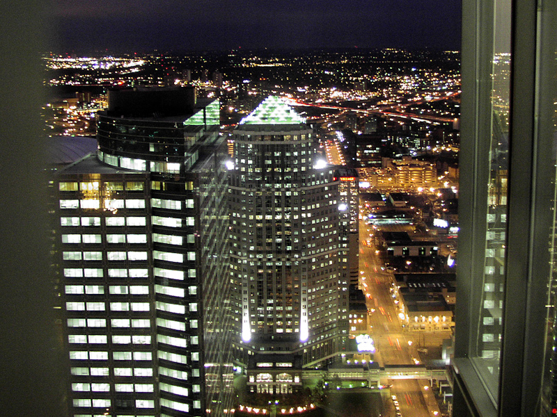 January 10, 2002@17:26<br/>Mpls by night from the 49th floor of the IDS Center