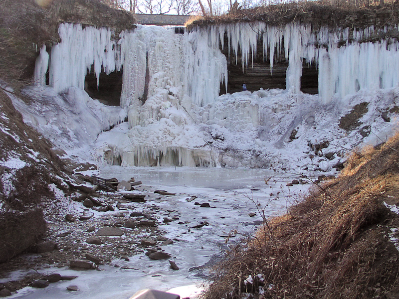 March 02, 2002@15:02<br/>Minnehaha Falls in the Winter