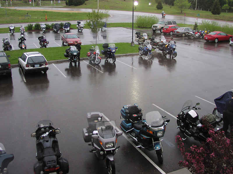 May 25, 2002@06:26<br/>Doesn't look like a fun day for a ride - but ride we must!  We have to get around ALL of the Great Lakes.