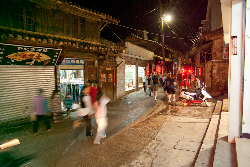 April 30, 2010@21:12<br/>Backstreets of Mojiang