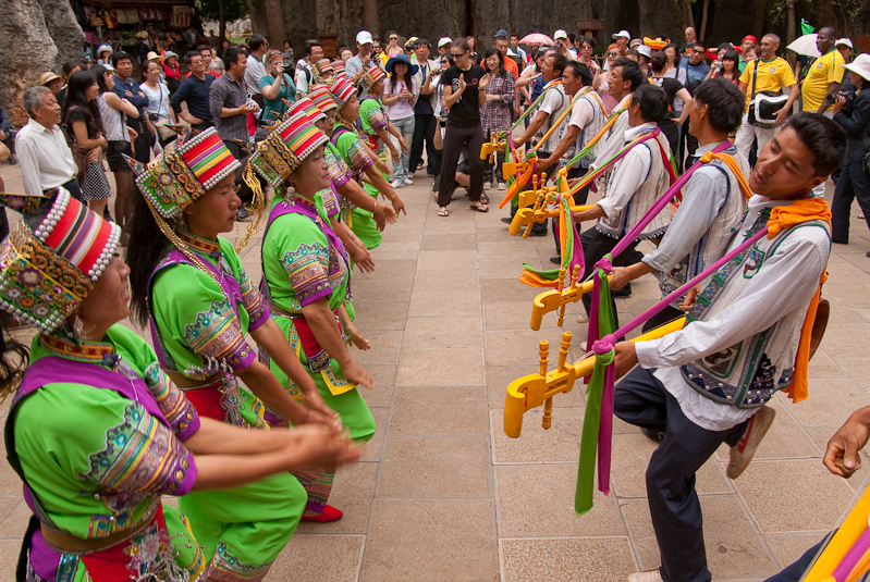 May 03, 2010@14:47<br/>Some folk dancers in one of the many little plazas in the Stone Forest