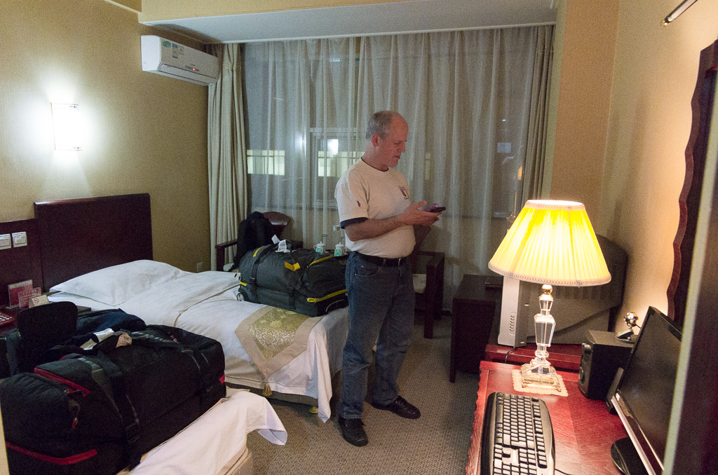 Decent room!  Comfy beds, WiFi, even a computer in the room.<br />April 30, 2015@02:27
