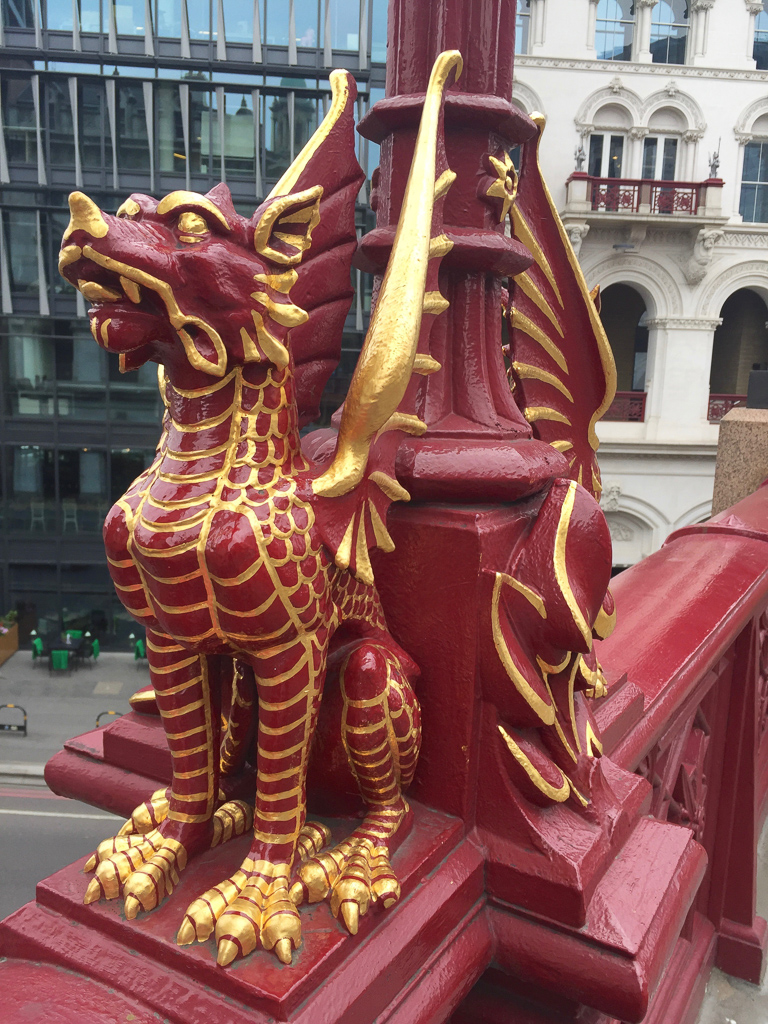 Detail of a lamppost on the Holborn Viaduct<br />May 06, 2017@11:45