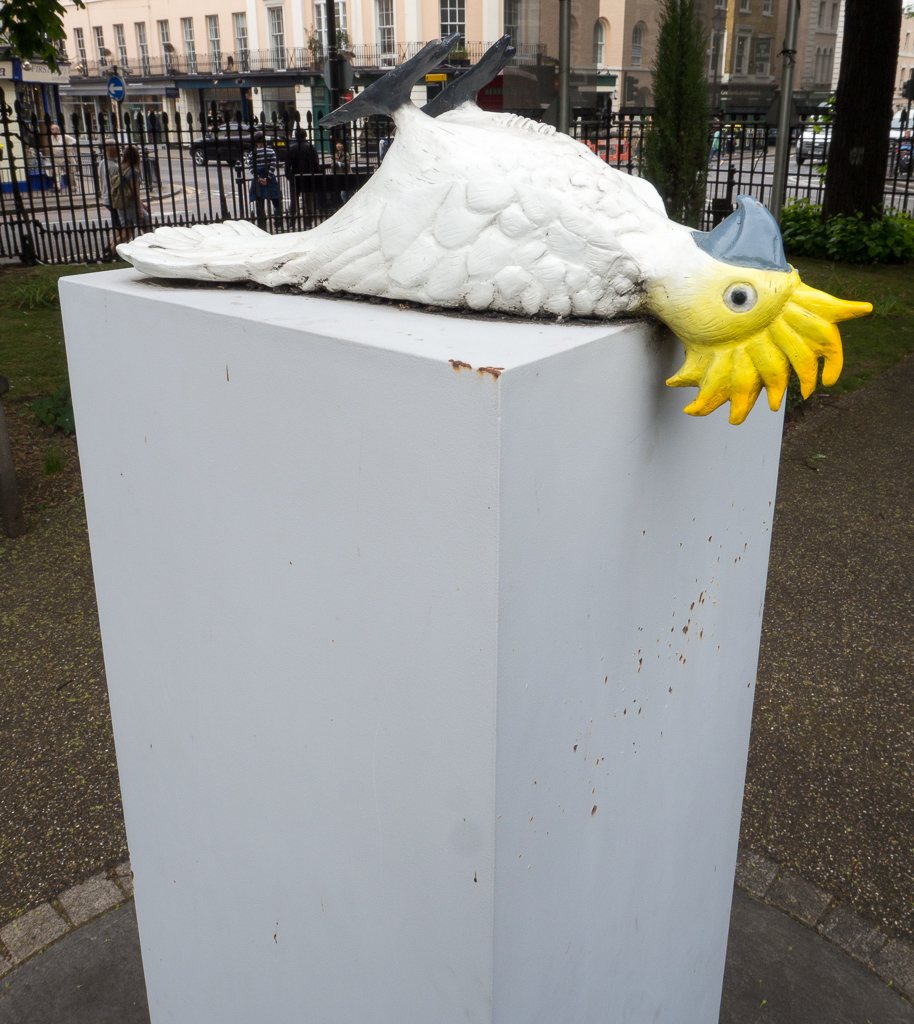 Dead Parrot sculpture in Greenwich<br />May 11, 2017@12:00