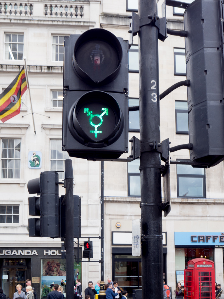 Also at Trafalgar Square<br />May 12, 2017@15:31