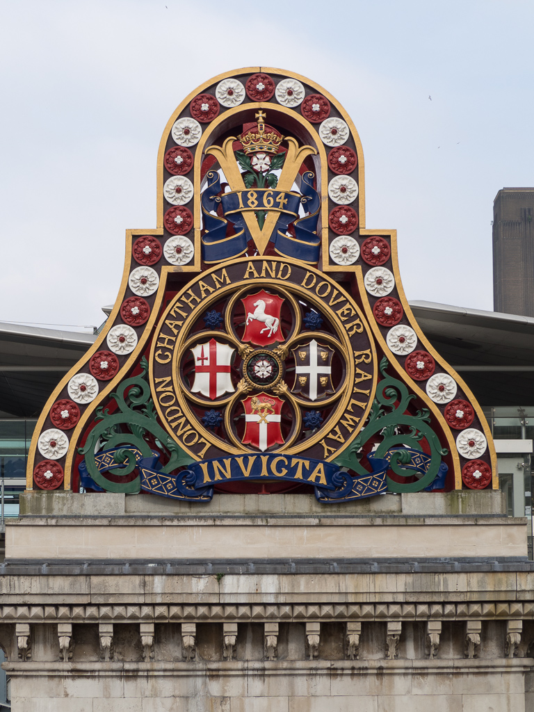 On the South end of Blackfriars Bridge<br />May 06, 2017@16:47