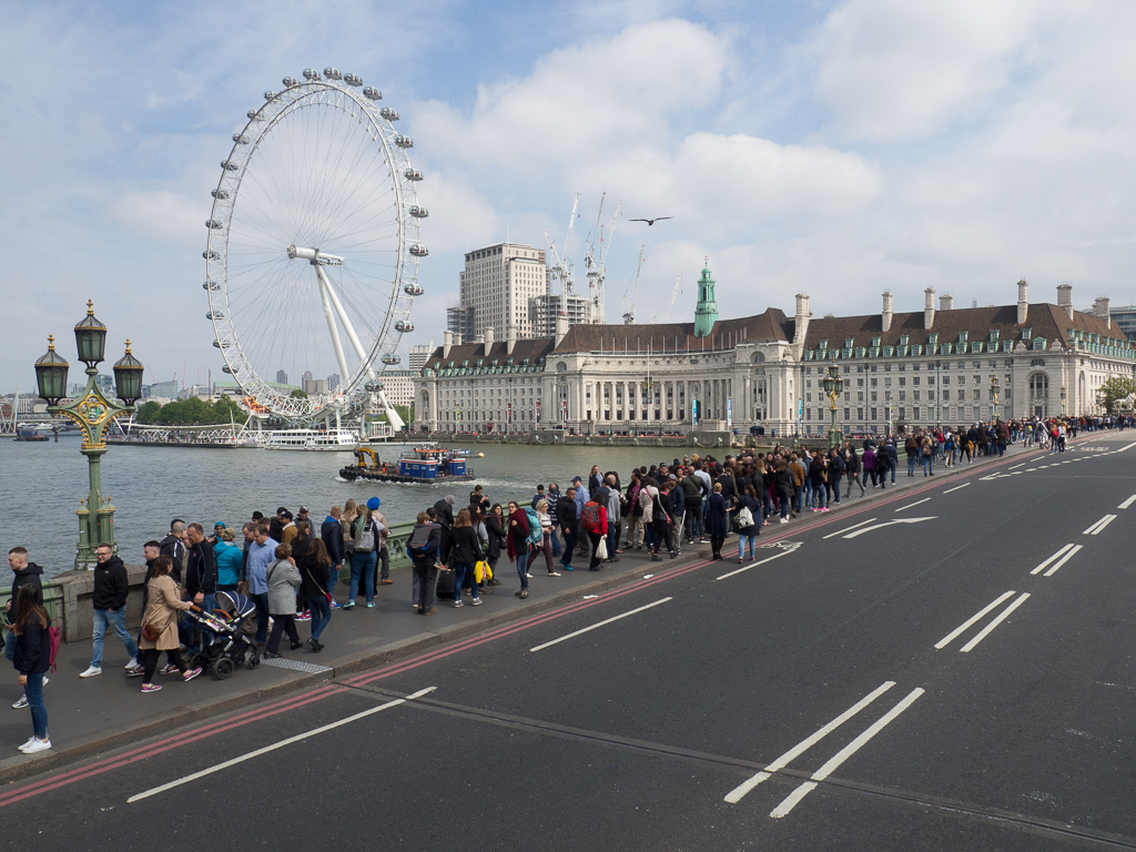 Westminster Bridge ALWAYS looks like this in the daytime.  Crazy busy.<br />May 07, 2017@13:22