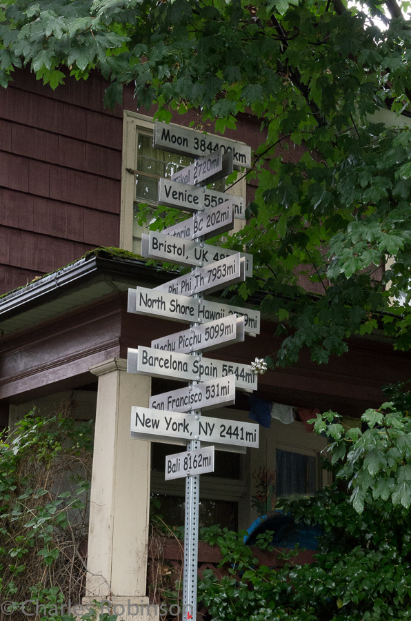 Oddly, we saw signs like this more than once in the Portland area.<br />October 01, 2013@10:43