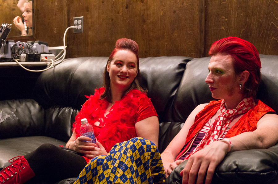 Pre-show in the Green Room<br />June 06, 2014@20:50