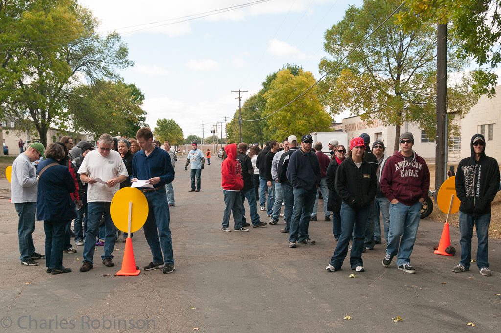 45 minutes before the gates open, there is already a line.<br />September 22, 2012@13:15