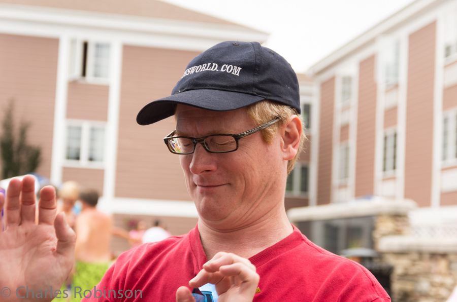 Neal tries on Jody's glasses and doesn't dig the view<br />August 02, 2013@16:01