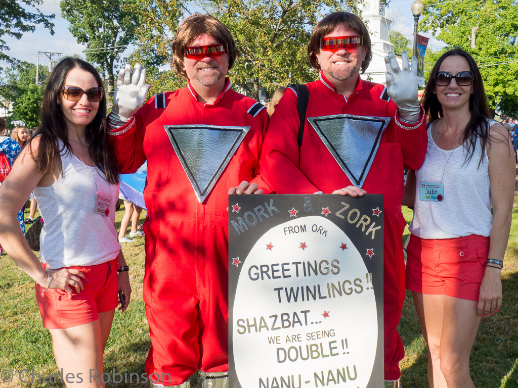 Jeff and Steve as Mork (and Zork) from Ork, with Kristie and Julie<br />August 06, 2016@08:42