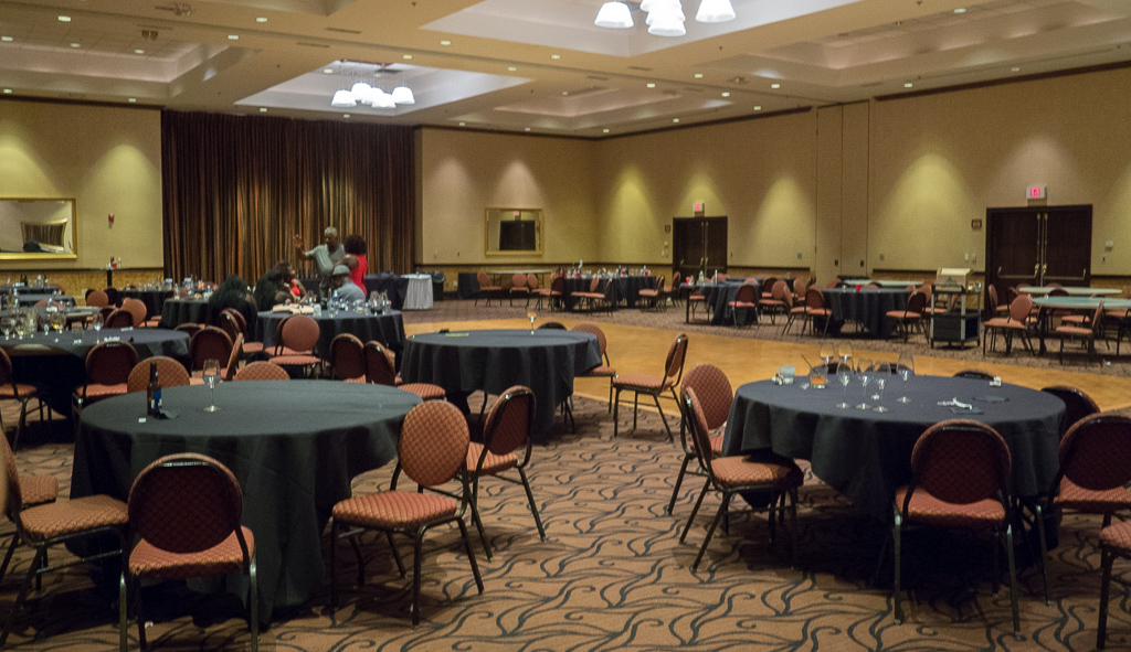 2:40, Ballroom empty, time to split!<br />August 06, 2017@02:39