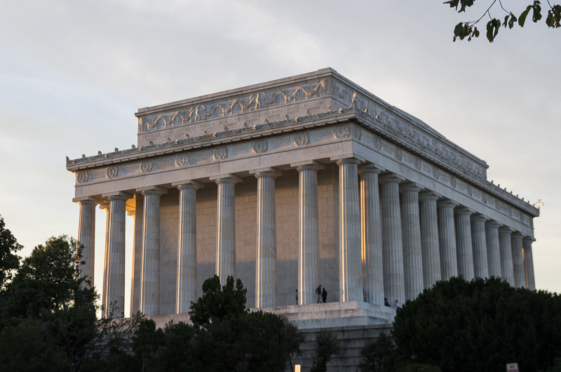 Sun setting... (Lincoln Memorial again - we've come full-circle on The Mall).<br />September 22, 2014@18:49